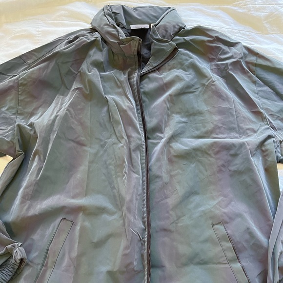 XXL zuja reflective jacket with hood zipped in - Picture 3 of 7